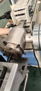 <strong>PVC</strong>/PE Coating Extrusion Production Line for Steel/Iron Pipes Wires <strong>Single</strong> <strong>Screw</strong> <strong>Extruder</strong> Motor High Productivity <strong>65mm</strong> <strong>Screw</strong> - Product Image 4