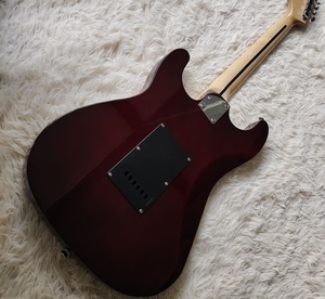 Guitarra Eléctrica de Alta Gama con Orificios en Forma de F, Fabricada en Madera Sólida, Profesional para Presentaciones, con un Aspecto Premium y Elegante - Product Image 5