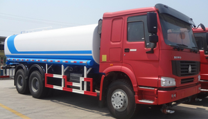 Camión Cisterna HOWO 6x4 Nuevo para Transporte de Combustible, Venta Directa de Fábrica, Personalizable, Adaptable a Múltiples Condiciones de Carretera - Product Image 4