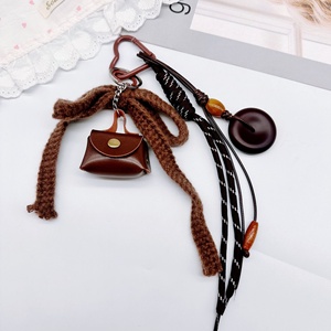 Llaveros Personalizables para Coche de Niñas, Accesorios de Ropa, Colgante de Corazón de Aleación de Zinc, Mosquetón, Borla Larga de Encaje, Mini Llaveros para Bolso - Product Image 4