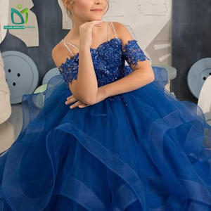 Abito da sera lungo per bambine con spalle scoperte, motivo a tinta unita, design a collo all'americana e applicazioni, fornitura ODM per bambini - Product Image 2