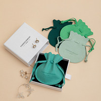 Pochette et boîte d'emballage avec cordon de serrage de bijoux avec logo personnalisé d'usine sacs-cadeaux pochettes à bijoux en microfibre avec tampon d'insertion