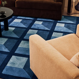 พรมลายตารางสไตล์ยุโรป พิมพ์ลายด้วยเครื่องจักร สีฟ้า รุ่นดีไซน์ทันสมัย สำหรับห้องนั่งเล่น - Product Image 5