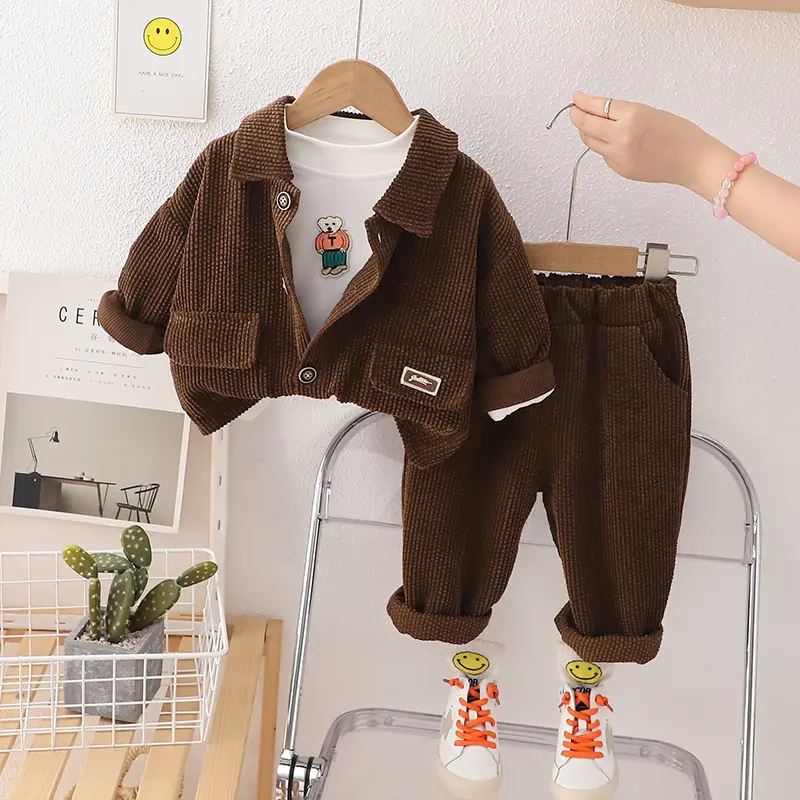 Petit costume pour garçons ensemble trois pièces bébé printemps et automne nouvelle robe britannique vêtements pour enfants