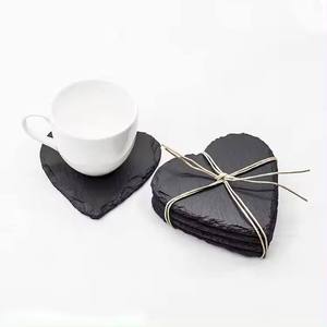 <span class=keywords><strong>Assiette</strong></span> à <span class=keywords><strong>dessert</strong></span> en forme de cœur en pierre noire sous-verres en forme de cœur en <span class=keywords><strong>ardoise</strong></span> naturelle vente en gros - Product Image 6