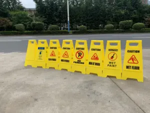 Nuovo segno di avvertenza di sicurezza del segno del pavimento bagnato della strada di plastica pieghevole di vendita da vendere