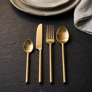 Ensemble de Couverts de Luxe 4 Pièces en Métal (Cuillère à Thé, Cuillère, Fourchette, Couteau) pour Mariage et Décoration de Table - Vente Chaude - Product Image 1