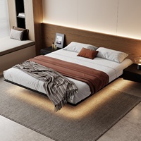 Lit suspendu minimaliste italien sans tête de lit, cadre en bois de frêne massif, lit double rembourré pour chambre principale