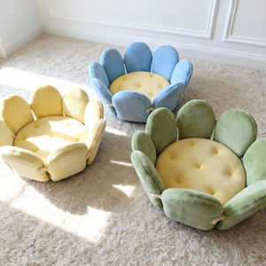 Nueva cama para perros y gatos semicerrada desmontable en forma de flor con velcro para accesorios de mascotas de interior - Product Image 5