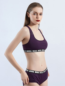 Maillot de bain de fitness de grande taille pour femmes européennes et américaines, une pièce, vêtements de plage, découpe arrière sexy, motif uni, bloc de couleurs. - Product Image 3