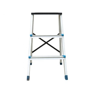 Échelle en alliage d'<span class=keywords><strong>aluminium</strong></span> pliante portable personnalisée de haute qualité épaissie sans fente avec repose-pieds - Product Image 2