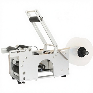 Etiquetadora Semiautomática Eléctrica para Botellas Redondas MT50 con Motor y Embalaje de Madera - Product Image 2