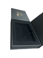 Boîte cadeau magnétique personnalisée avec gaufrage, revêtement UV et doublure en éponge pour cartes d'invitation et cartes à jouer - Rangement rigide de luxe pour cartes