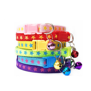 Fabricante de China, venta al por mayor, personalizado, multicolor, patrón de estrellas, <span class=keywords><strong>Cool</strong></span> Pet, perro, gato, <span class=keywords><strong>Collar</strong></span> protector con campana - Product Image 1