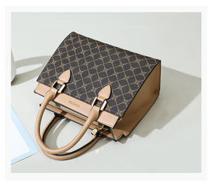 Nouveaux Sacs Bandoulière de Créateur Tendance en Cuir PU de Haute Qualité, Sacs Messager Décontractés, Cabas de Luxe pour Femmes, Sacs à Main et Pochettes - Product Image 4