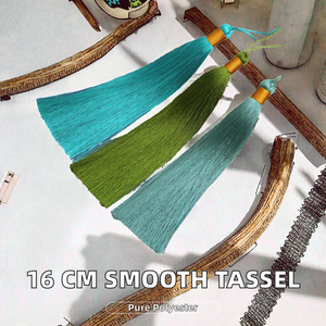 Pompon suspendu en soie 100% polyester lisse de 16 cm de long pour vêtement KUSHANG TEXTILE Modèle KT - Product Image 2