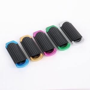 Brosse à cheveux pliable portable en plastique imperméable avec miroir de maquillage, prix réduit, qualité supérieure, assortiment varié - Product Image 3