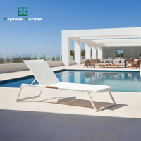 Express Garden Moderne Luxuriöse Tragbare PE-Rattan Outdoor-Sonnenliege UV-Beständiges Langlebiges Design für Villa, Park und Pool