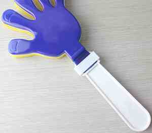 Fabricant chinois de pinces à main en plastique personnalisées avec logo, bruiteurs pour encourager - Product Image 3