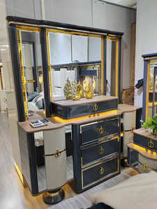 Ensemble de Chambre Moderne Luxe Très Grand Lit 8 Portes pour Usage Domestique - Product Image 4