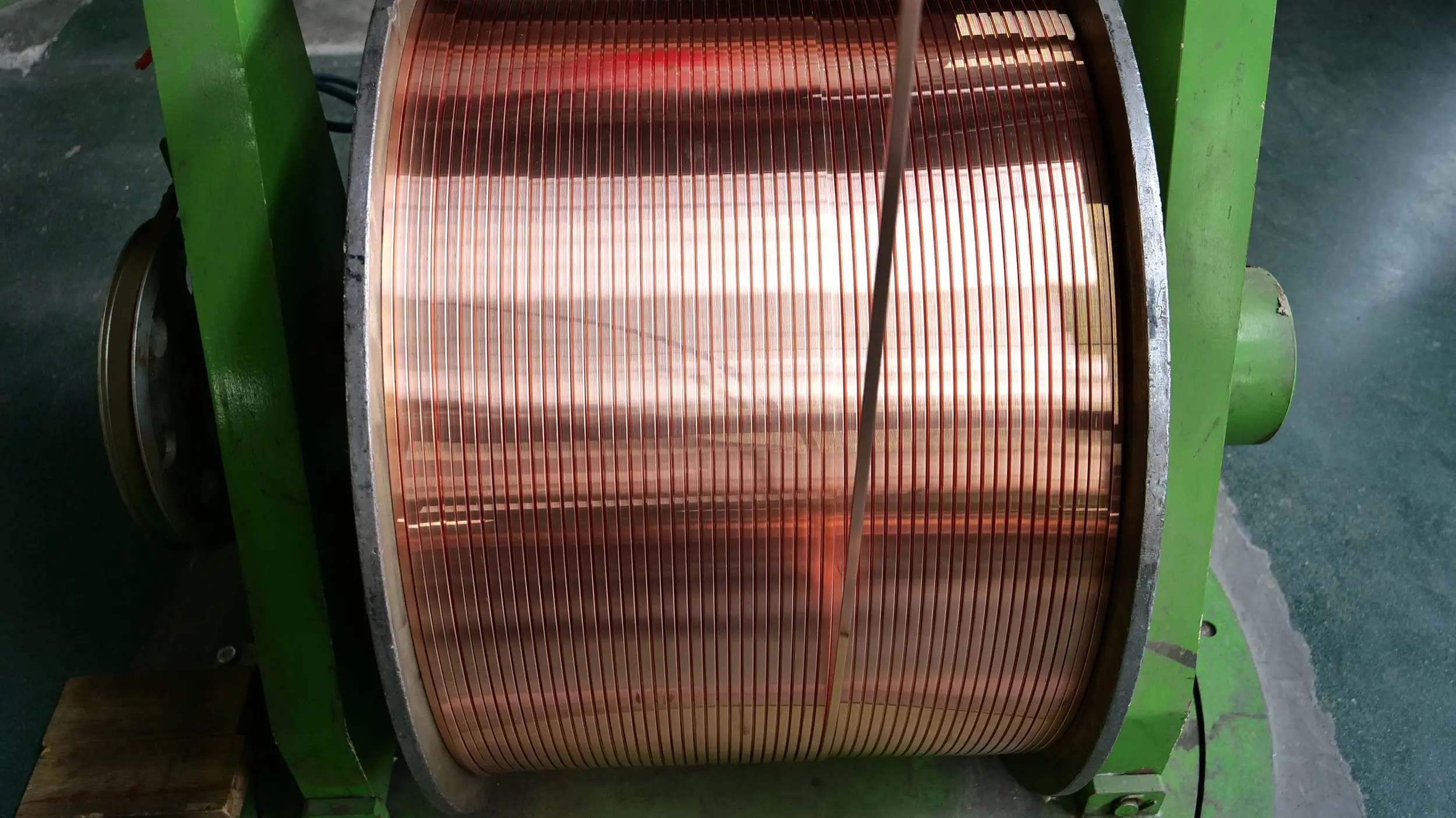 Temperatur klasse 220 6mm x 1,5mm Flach kupfer wicklung draht zum Zurückspulen 630Kva Generator Rot Emaille Überzogener Kupfer wicklung draht
