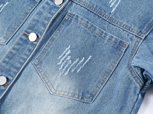 Jaket Denim Wanita Model Crop Distressed Acid Wash dengan Saku Berumbai, Kancing Depan Tunggal, Gaya Y2K Streetwear - Product Image 5
