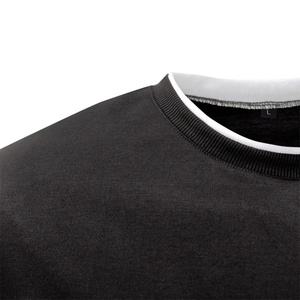 Camiseta de Manga Larga Personalizada, Ajustada, Color Negro Sólido, Cómoda, Transpirable, Antiarrugas, de Secado Rápido, con Cuello Redondo, de Poliéster - Product Image 2