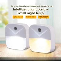 Veilleuse LED, capteur de lumière intelligent sans fil à brancher sur prise EU, lumière murale 220V pour couloirs, salles de bain, halls d'entrée