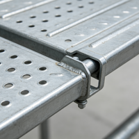 Planche d'échafaudage en acier sur mesure, peinte par pulvérisation, antirouille, à haute capacité de charge uniforme, pour projets de maintenance de ponts en zone côtière