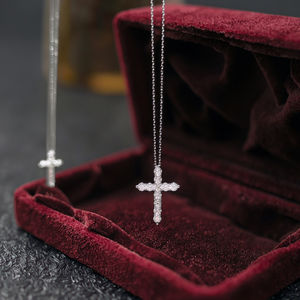 Collana con Croce in Diamante Sintetico in Catene d'Oro Giallo/Bianco/Rosa 18K Stile Minimalista - Product Image 1