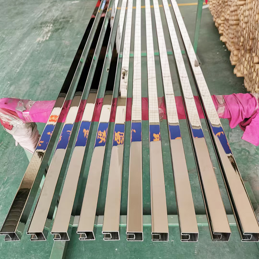 Construction of 310S stainless steel shaped pipe Construction of 310S stainless steel shaped pipe