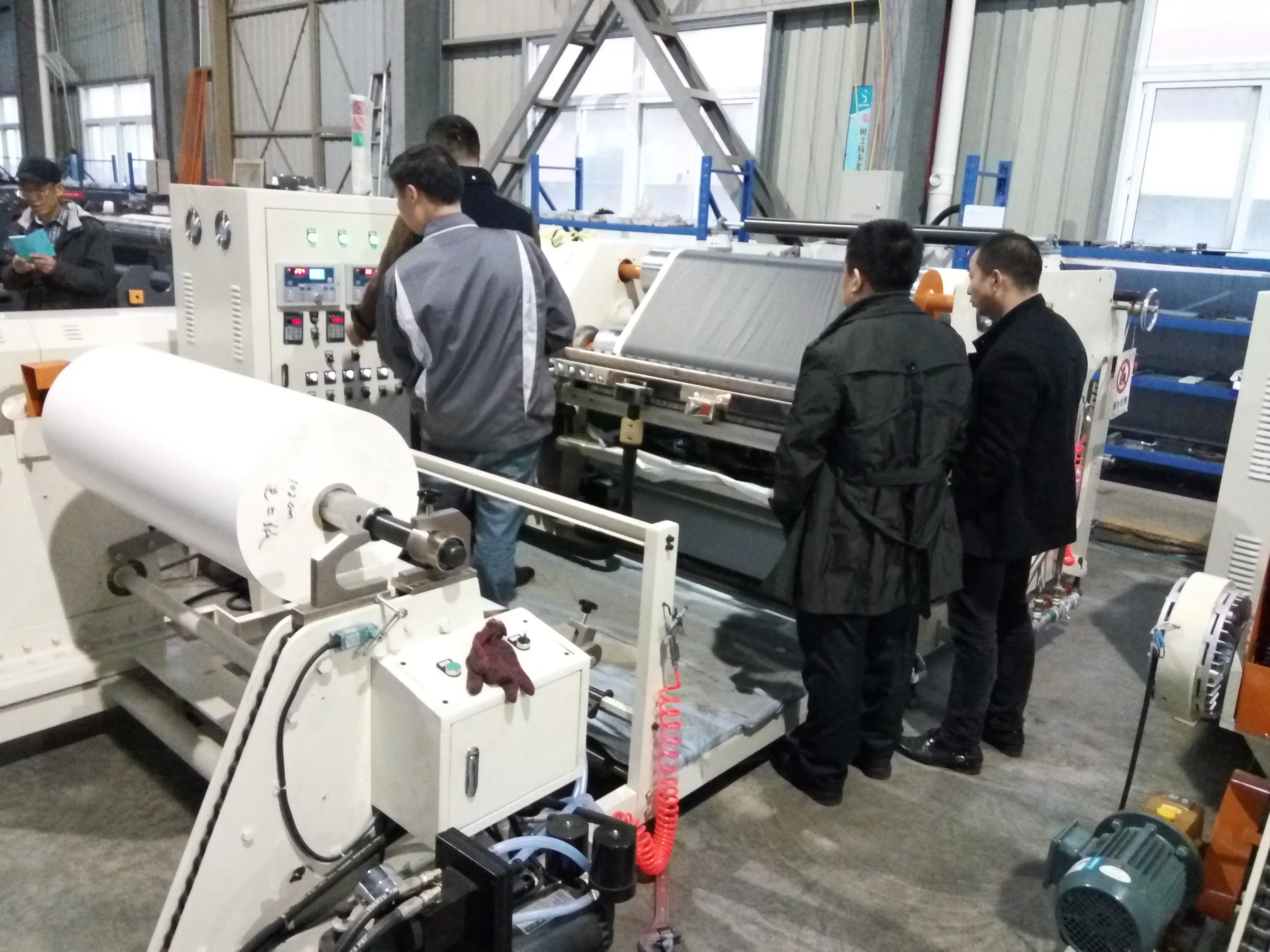 Hot melt adhesive wax coating machine for food package candy paper Hamburger package paper bag paraffin making production line