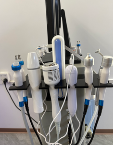 เครื่องไมโครเคอร์เรนท์เดอร์มาเบรชั่น 18-in-1 สำหรับการต่อต้านริ้วรอย รักษาสิว และกระชับผิว - Product Image 4