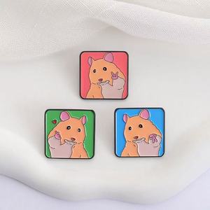 Mignon animal de compagnie petit <span class=keywords><strong>Hamster</strong></span> Selfie broche broche souris geste grosse pousse émail pour Badge UV impression coulée - Product Image 1