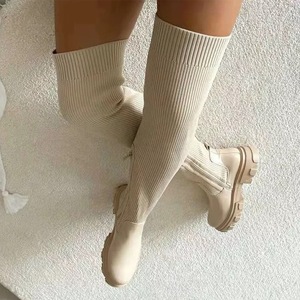 Botas Altas de Tejido Elástico sobre la Rodilla con Plataforma y Tacón - Product Image 4