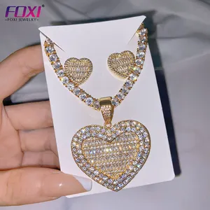 Pendentif coeur glacé breloque femmes luxe zircon cubique boucle d'oreille et collier ensemble de bijoux