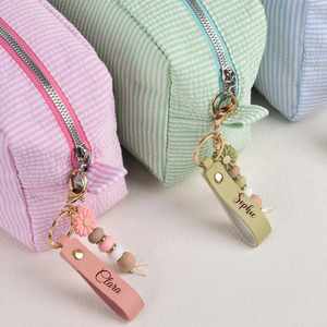 Llavero con Cuentas de Margarita, Elegante Llavero de Cuero, Colgante Personalizado con Letra o Icono para Bolso, Regalo para el Día de la Madre y Regalos para Maestras - Product Image 5