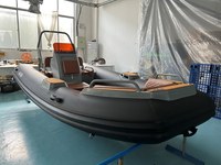 Bateau pneumatique à coque en aluminium DV430 430 cm Achilles Hypalon avec console