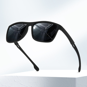 แว่นกันแดดโพลาไรซ์สำหรับเล่นกีฬา แว่นกันแดดมีสไตล์สำหรับการขับขี่และการปั่นจักรยานกลางแจ้ง แว่นตานิรภัยป้องกันรังสียูวีและกันลมสำหรับผู้ชาย - Product Image 2