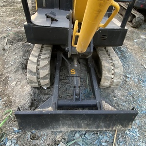 รถขุด KOMATSU PC20 ขนาด 2 ตัน ขนาดกะทัดรัด เหมาะสำหรับใช้งานในฟาร์มและบ้าน - Product Image 4