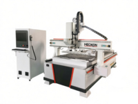 Máquina CNC Router ATC Lineal de un Solo Husillo 1325 con Mesa de Adsorción al Vacío para Producción de Puertas de Armarios y Muebles
