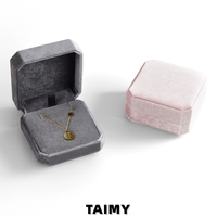 Boîte à collier octogonale en velours avec logo personnalisé, support pour collier mobile, présentoir à bijoux pour fiançailles et mariage, emballage cadeau