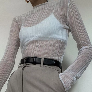 เสื้อยืดแขนยาวผ้าตาข่ายสีพื้นคอสูงทรงเข้ารูปสำหรับผู้หญิงแฟชั่น - Product Image 1
