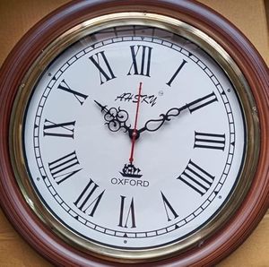 Elegante Reloj de Pared de Diseño Circular Tradicional de Madera Marrón, Diseño Personalizado, Decoración para el Hogar, Sala de Estar, Precio al por Mayor - Product Image 3