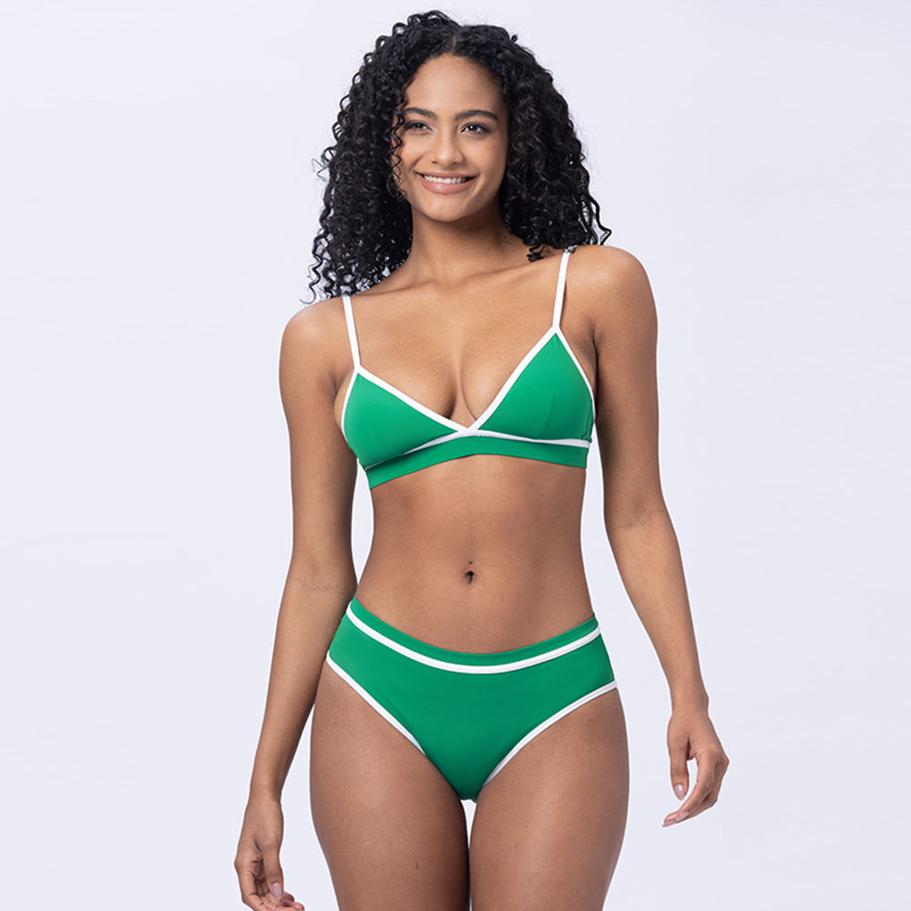 สีเขียว