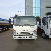Camion-citerne multifonctionnel Isuzu de 10 m³ pour le pulvérisation d'eau et le balayage routier