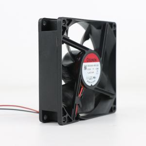 Ventilateur axial de refroidissement pour armoire et onduleur SUNON GE92252B1-000C-AE9 92x92x25mm 24VDC 220mA 5.28W 4500RPM 75.0CFM à roulement à billes - Product Image 2