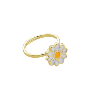 Anillo Giratorio con Diseño de Mariposa y Flor, Ajustable, Chapado en Oro, con Esmalte, para Mujer - Product Image 5