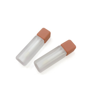 Tubes à lèvres vides de luxe 5 ml en plastique – Votre propre emballage cosmétique – Bouteille colorée – Modèle moyen de gamme ZC-20240514-24 - Product Image 5