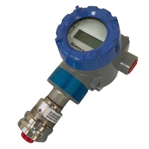 SmartLine ST700 à Haute Stabilité pour Applications Industrielles dans les Centrales Pétrolières, Gazières et Chimiques - Product Image 1
